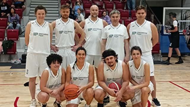 GBSC Kraków Employees Join Charity Basketball Tournament to Support Child Health Foundation